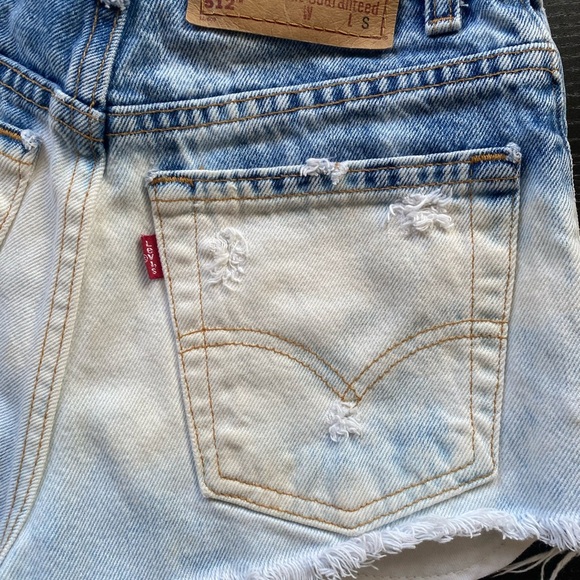 LEVI's 512 Slim Fit High Waist Straight Leg Shorts Bleach Pattern - Picture 4 of 9